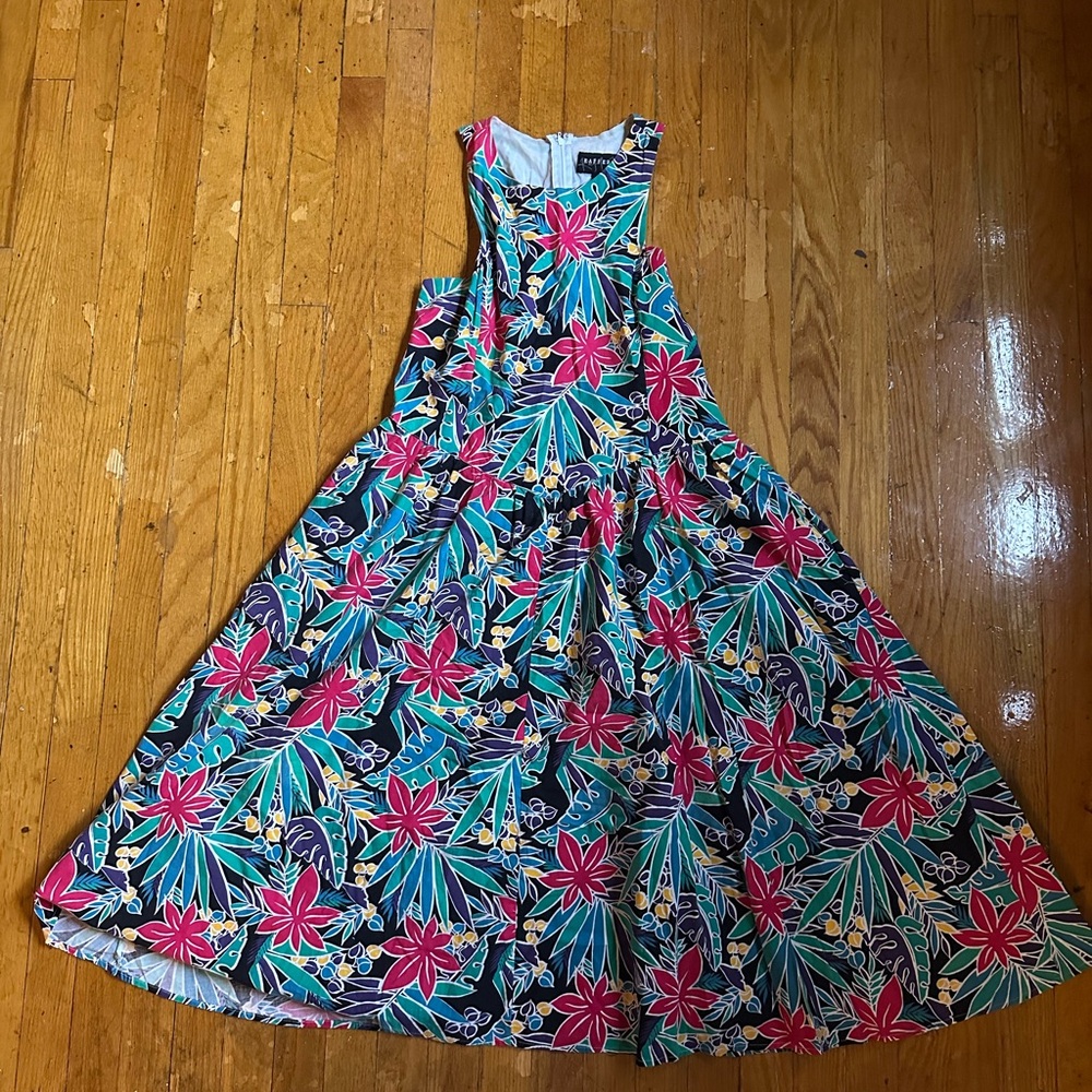 Vintage Floral Sleeveless Maxi Dress